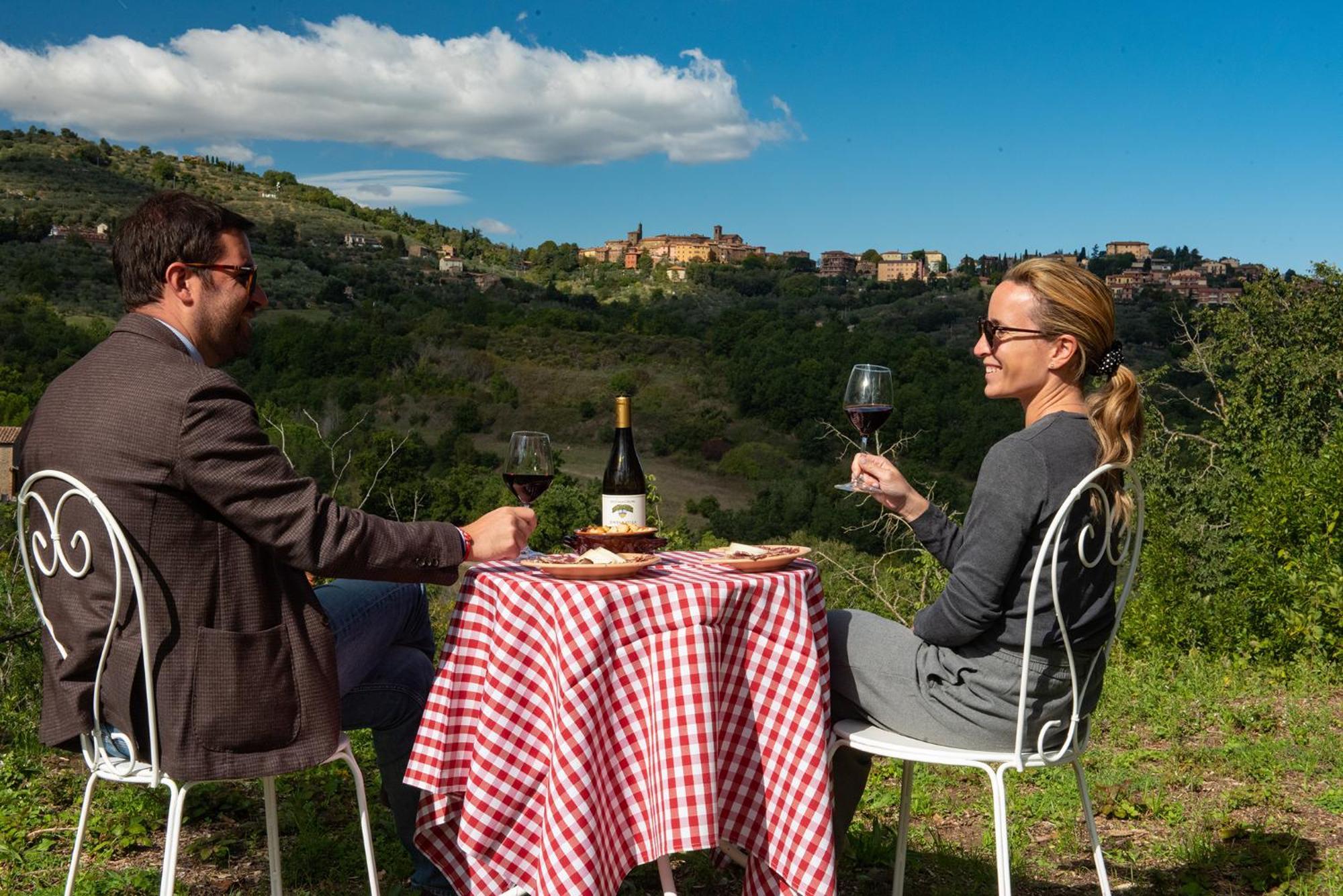 Tenuta Di Caiolo Паникале Екстериор снимка
